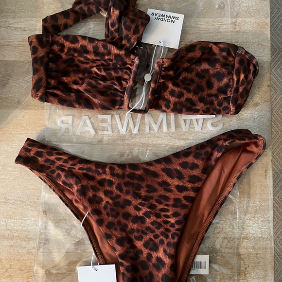 MONDAY SWIMWEAR Byron bottom and St. Martinique Bandeau - Picture 1 of 5